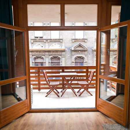 Lovag Studio Apartment Budapest Kültér fotó
